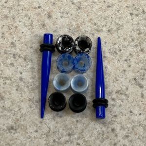 4g silicone tunnels with taper.